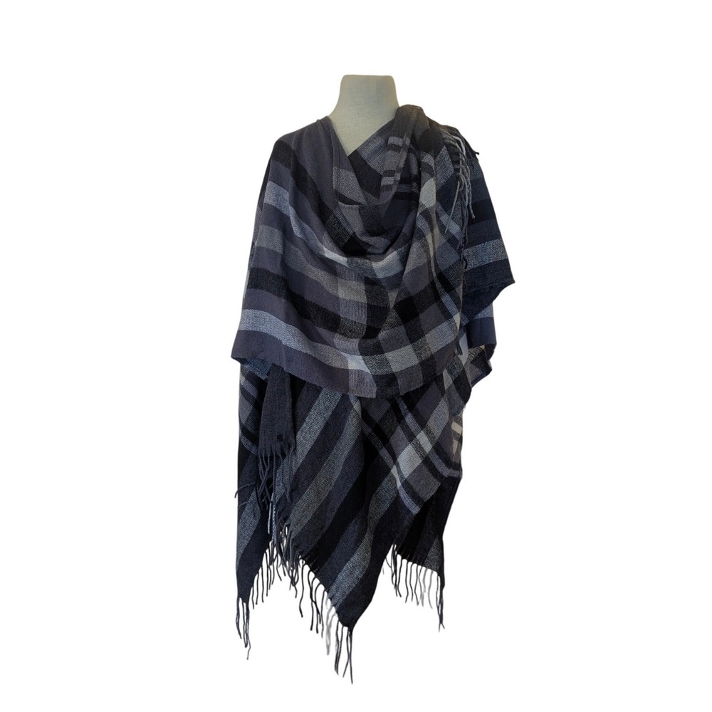 Banana Republic Poncho Women OS Grey Black Plaid Cashmere Wool Blend Fringe Wrap
